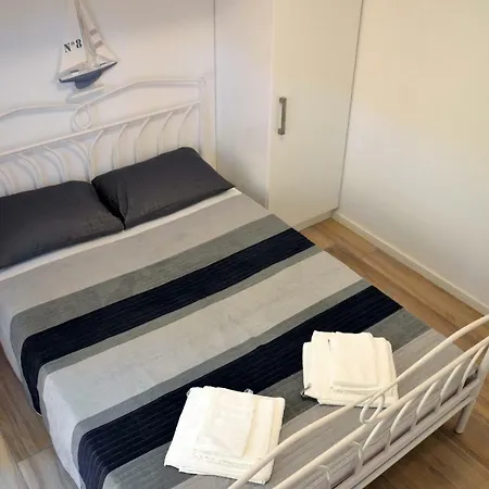 Tessa Apartment