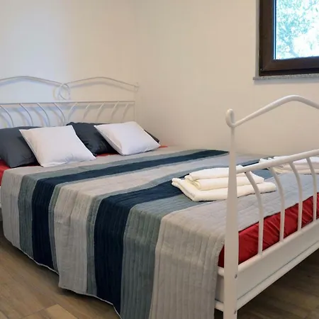 Tessa Apartment